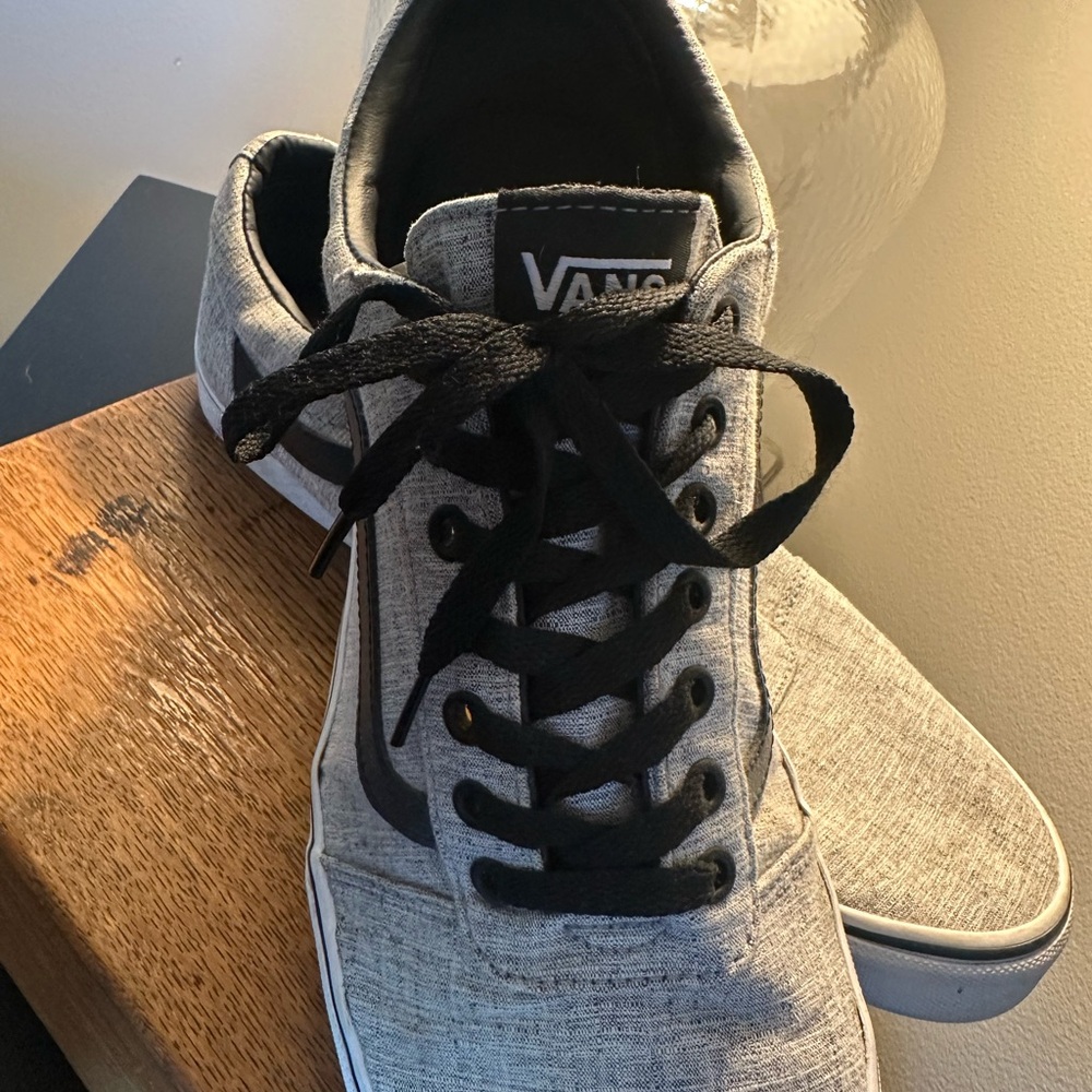 Vans Gray and Black Low-Top Sneakers - Picture 4 of 6